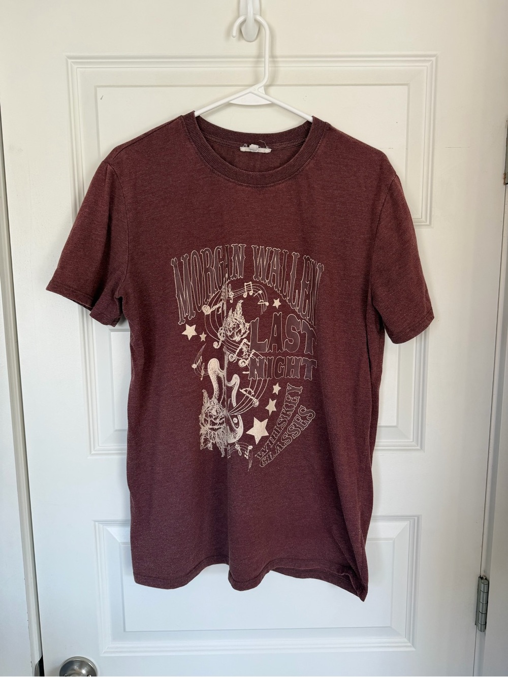 Morgan Wallen Tour Graphic Short Sleeve Tee in Maroon